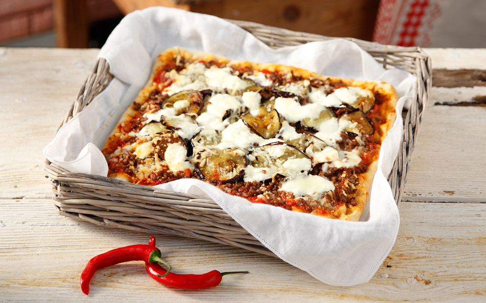 πίτσα-μουσακάς-με-μελιτζάνες-και-κι-2136036