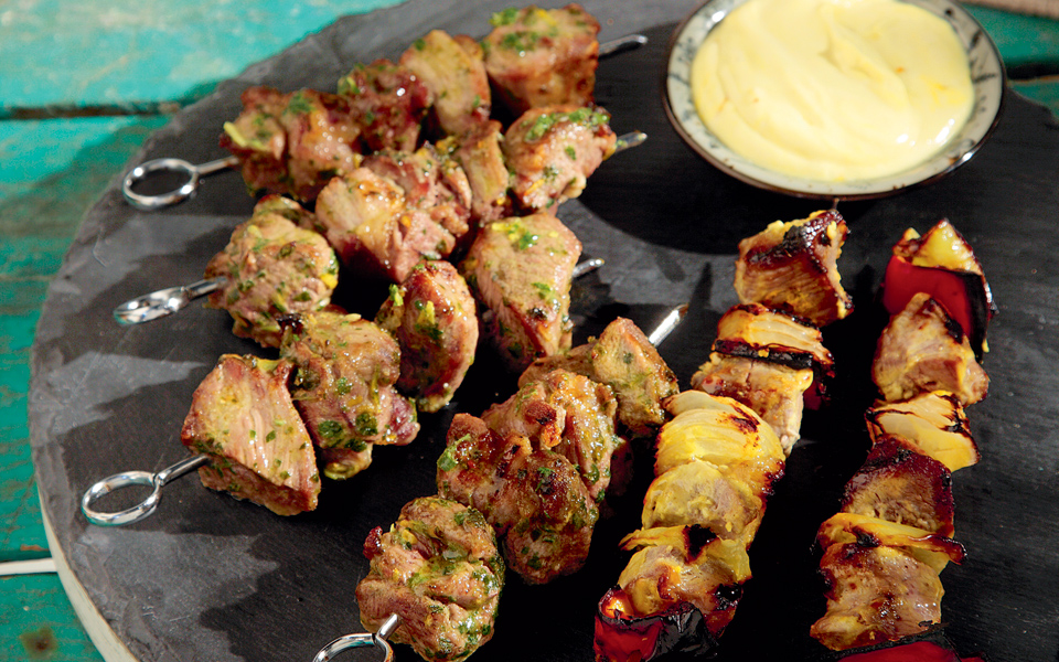 αρνίσια-σουβλάκια-μαριναρισμένα-σε-κ-2135735