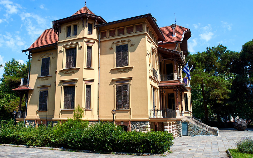 οίνος-τέχνη-κατεργάζεται-2135064