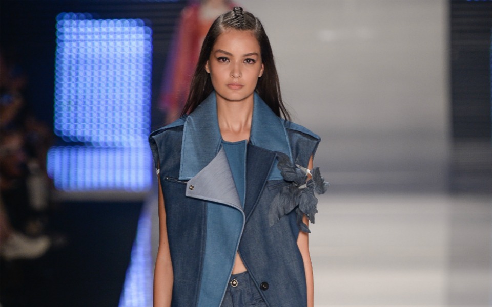 τζιν-παντελόνια-τα-trends-της-σεζόν-2134648