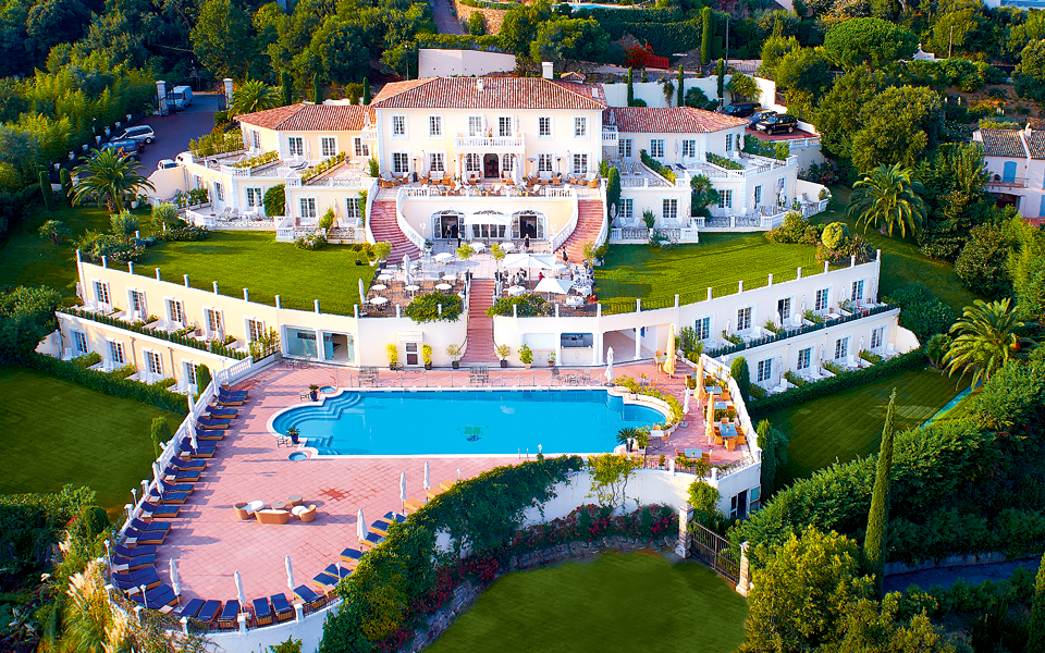 νέο-μέλος-του-small-luxury-hotels-of-the-world-το-althoff-hotel-villa-belrose-2135698