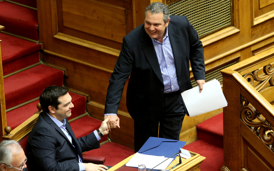 μπαινοβγαίνοντας-στο-μνημόνιο-2133760