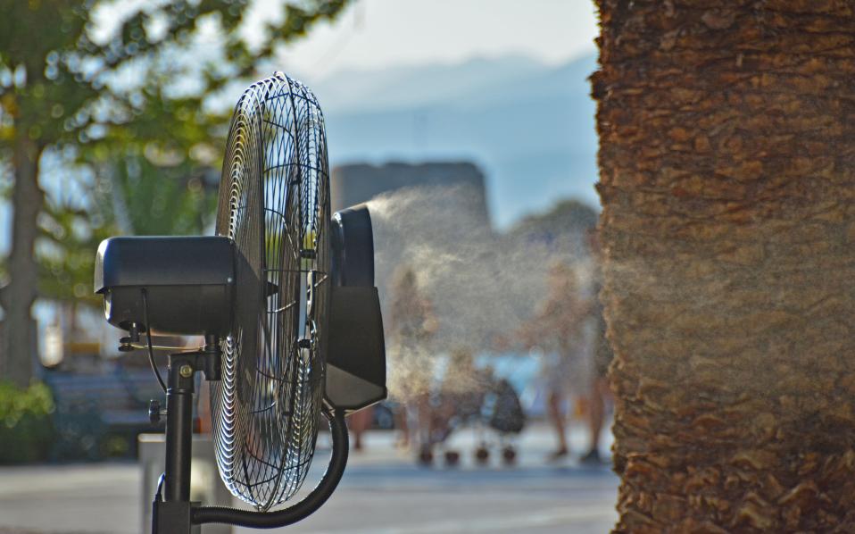 κατά-084-c-θερμότερος-ο-απρίλιος-2134845