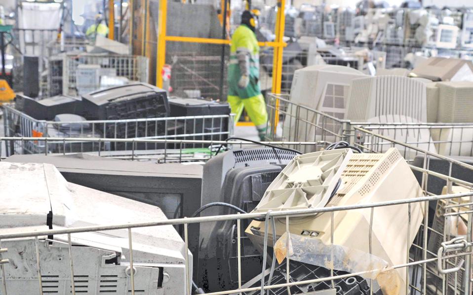 περιορισμός-ηλεκτρικών-αποβλήτων-μέ-2133362