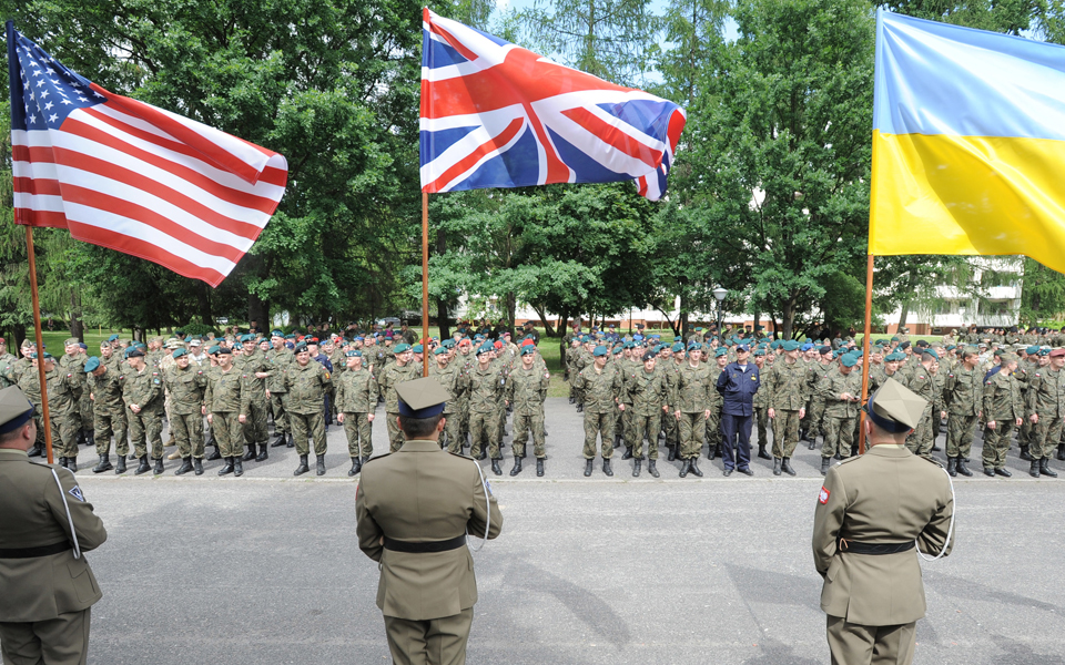 οργή-μόσχας-για-νατοϊκές-ασκήσεις-2137198