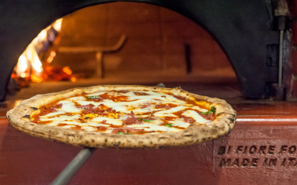 pizza-please-αυθεντική-ναπολιτάνικη-πίτσα-2138573