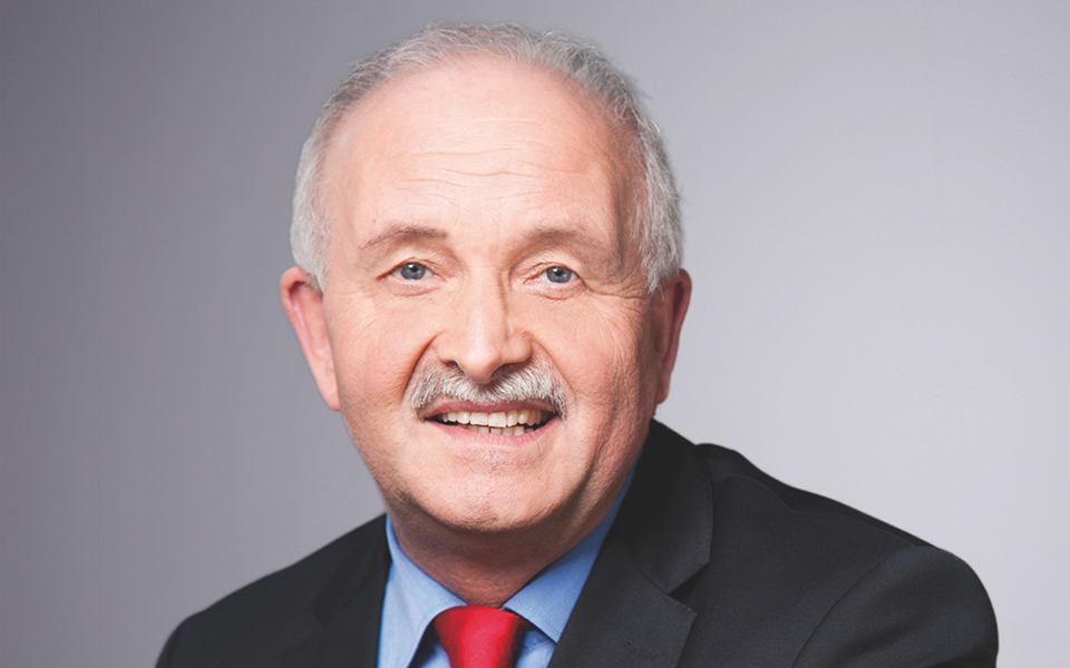 ούντο-μπούλμαν-στην-κ-η-ελλάδα-χρει-2137964