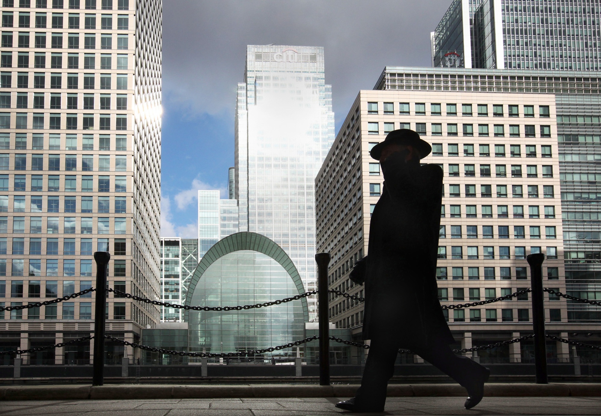 ανεβάζει-ταχύτητα-ο-κλάδος-γραφείων-τ-2139878