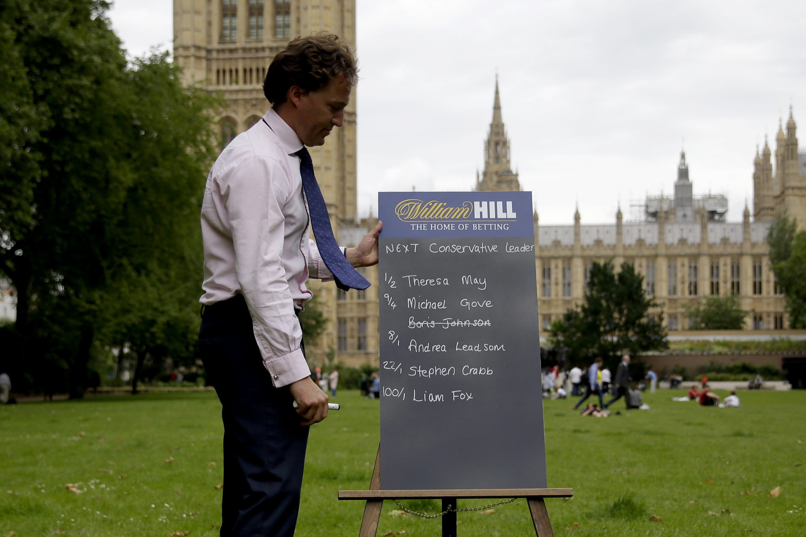 το-leave-του-boris-η-επίκληση-δρίτσα-και-οι-παν-2140765