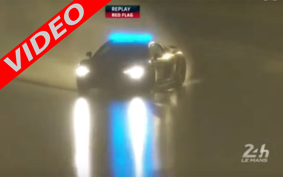 αυτοκίνητο-ασφαλείας-πάει-με-το-πλάι-2139073