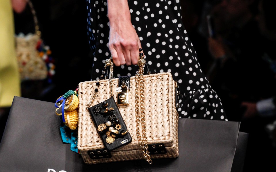 fashion-trends-ψάθινες-τσάντες-2139542