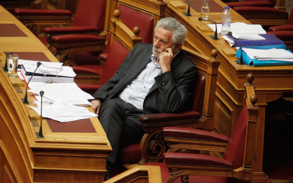 σφυροκόπημα-από-μητσοτάκη-θεοδωράκη-2140738