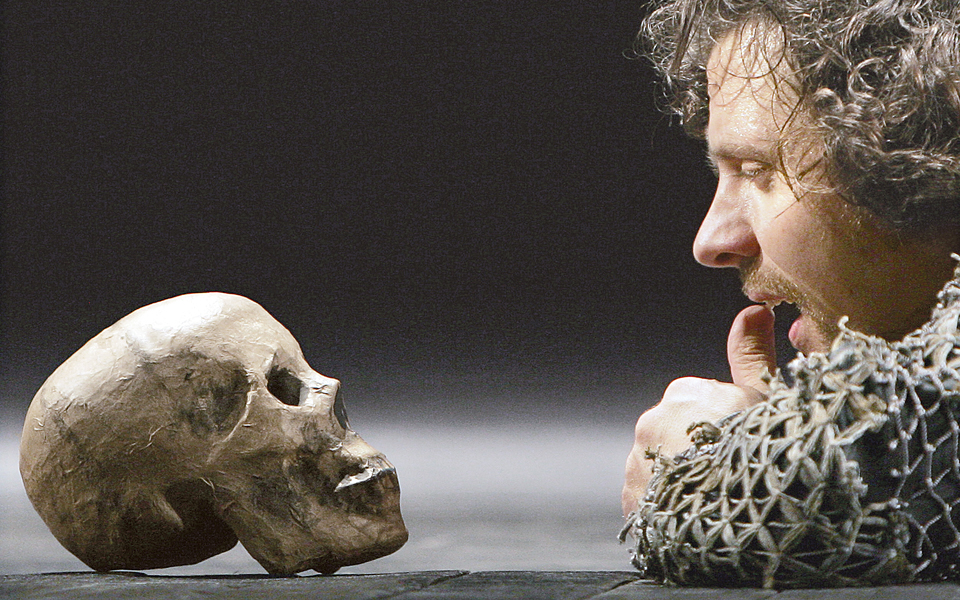 τα-μοιραία-ψαρόνια-του-σαίξπηρ-2140713