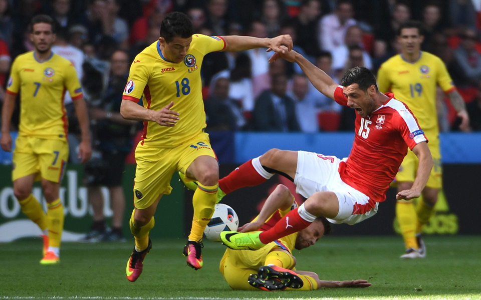 βήμα-προς-τους-16-η-ελβετία-2138598