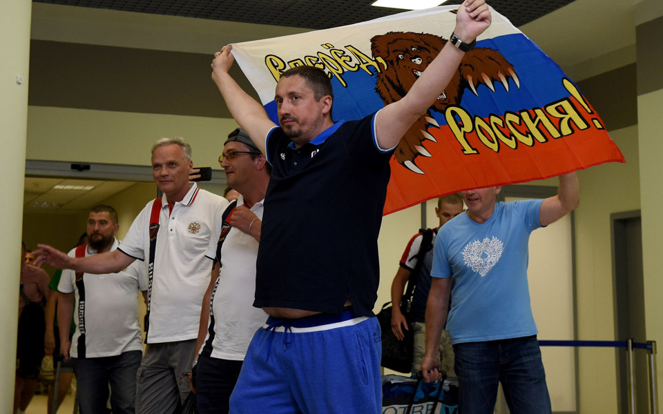 o-ρώσος-χούλιγκαν-που-έκανε-άνω-κάτω-τη-2139746