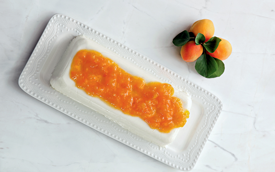 πανακότα-με-σάλτσα-βερίκοκου-2139174