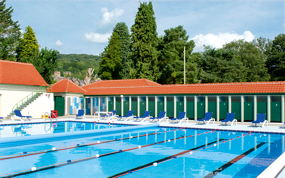 ρετρό-βουτιές-στην-ουαλία-2138530