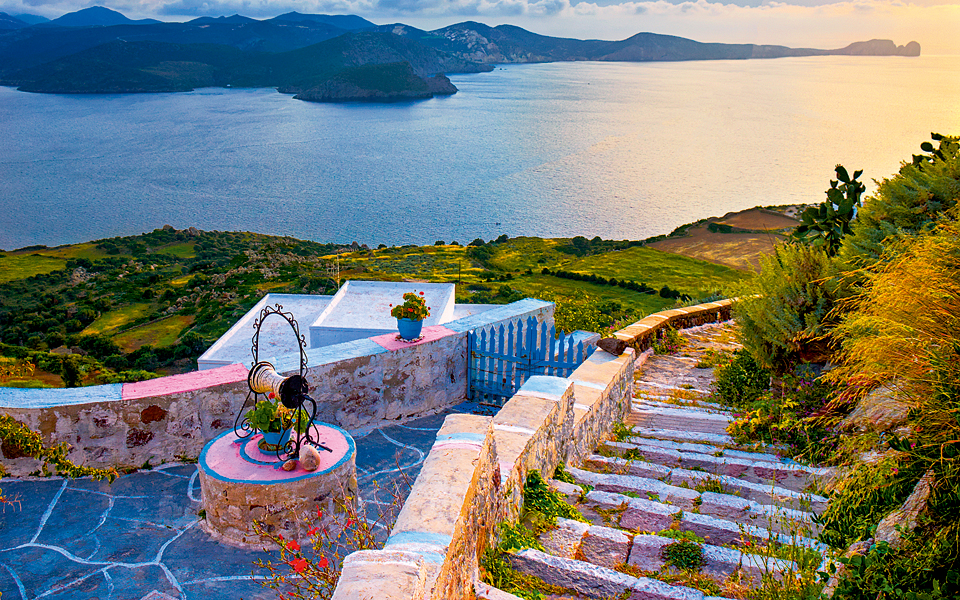 μήλος-η-όμορφη-του-αιγαίου-2140408