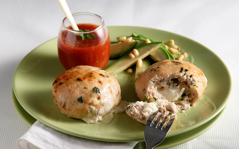 μπιφτέκια-με-μοτσαρέλα-βασιλικό-και-λ-2137500