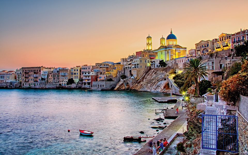 σύρος-και-νησιώτισσα-και-αστή-2140264