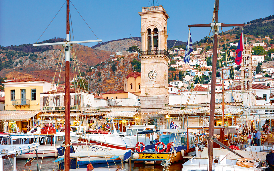 ύδρα-πλοίο-στη-θάλασσα-2138367