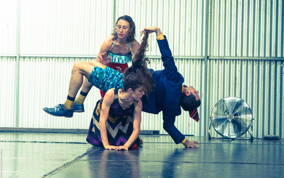 γυναικεία-υπόθεση-οι-πρώτες-παραστά-2140806