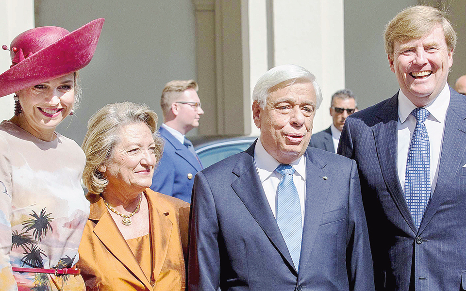 θερμή-υποδοχή-και-μεστή-επισημάνσεων-2141317