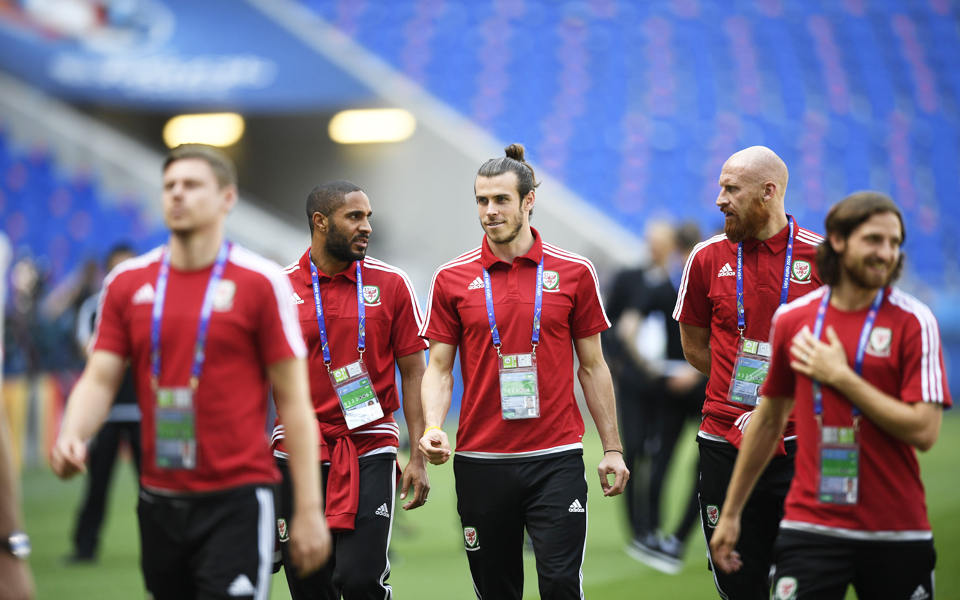 η-ελλάδα-εμπνέει-την-ουαλλία-2141382