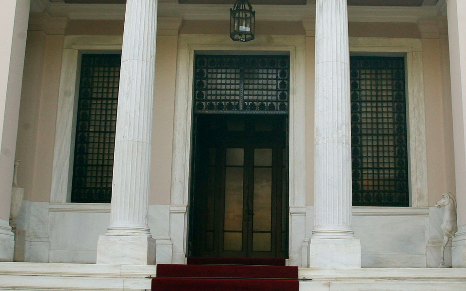 αλλα-λένε-άλλα-ψηφίζουν-και-για-τη-διοί-2141438