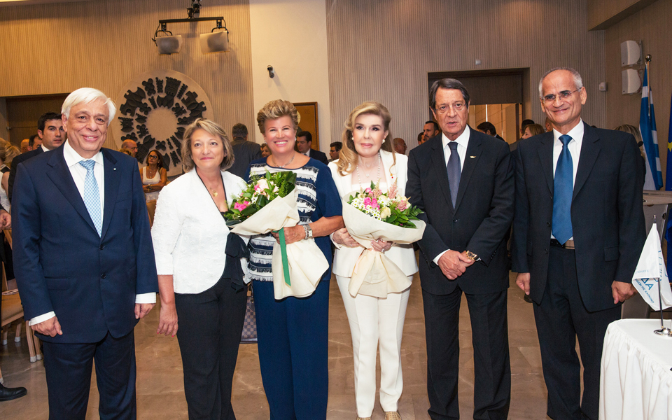 oταν-οι-eλπίδες-kύπρου-eλλάδος-διασταυ-2142234