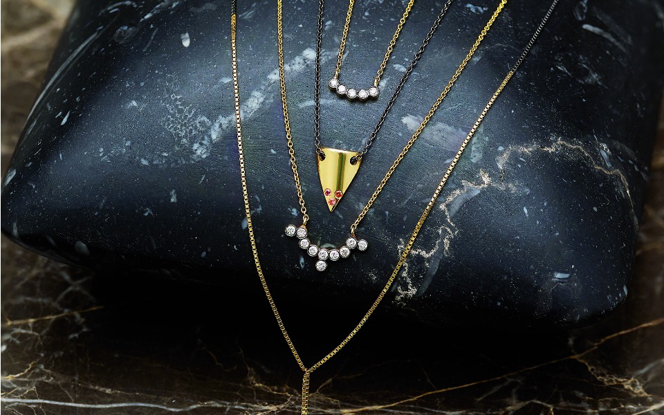 v-spot-έξυπνα-και-μοντέρνα-κοσμήματα-2141643