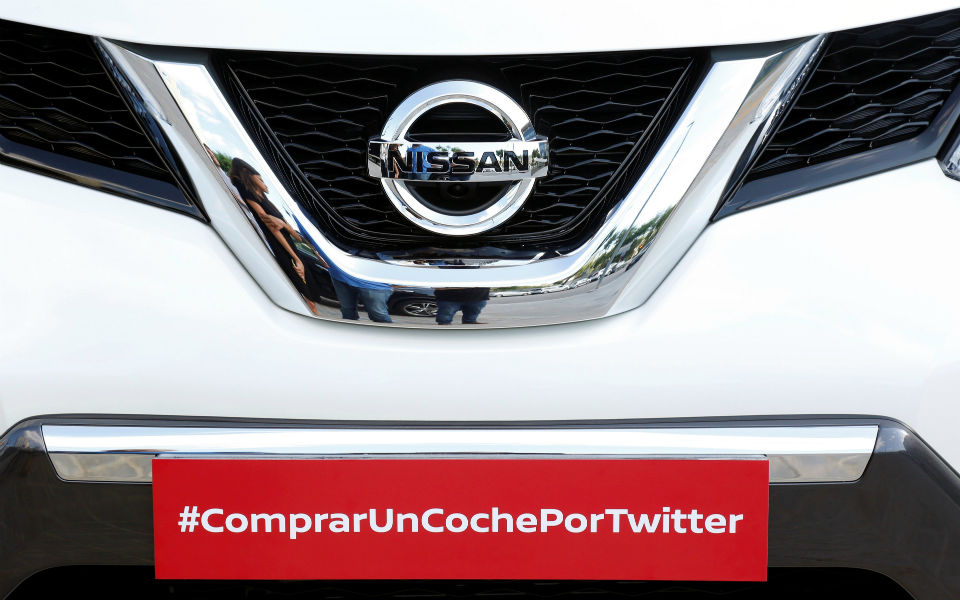 nissan-πώληση-αυτοκινήτου-και-μέσω-twitter-2142030
