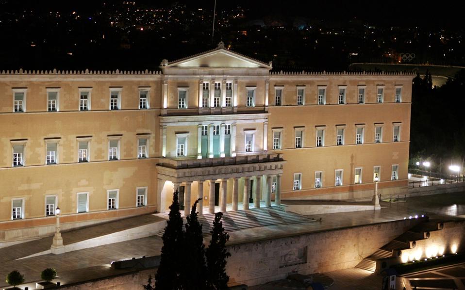 από-την-κομματοκρατία-στη-δημοκρατία-2141081