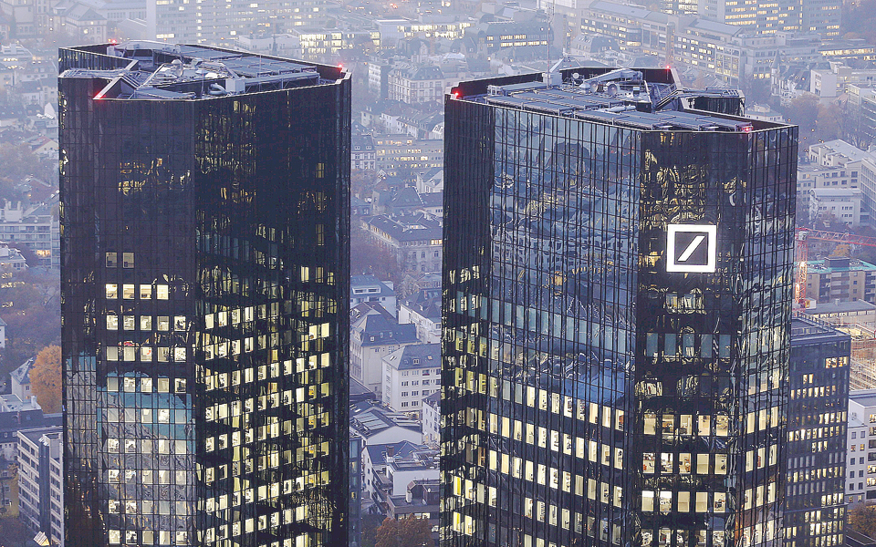 πτώση-98-στα-κέρδη-της-deutsche-bank-2144495