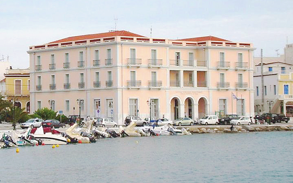 λογοτεχνία-στο-νησί-των-μαρμαροτεχνι-2144660