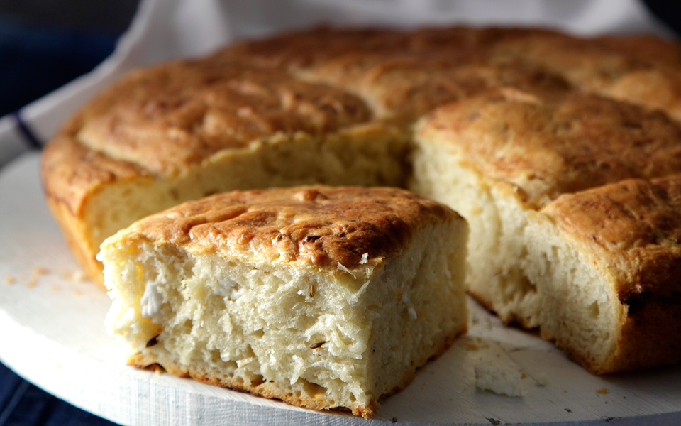 τυρόψωμο-με-φέτα-2143086