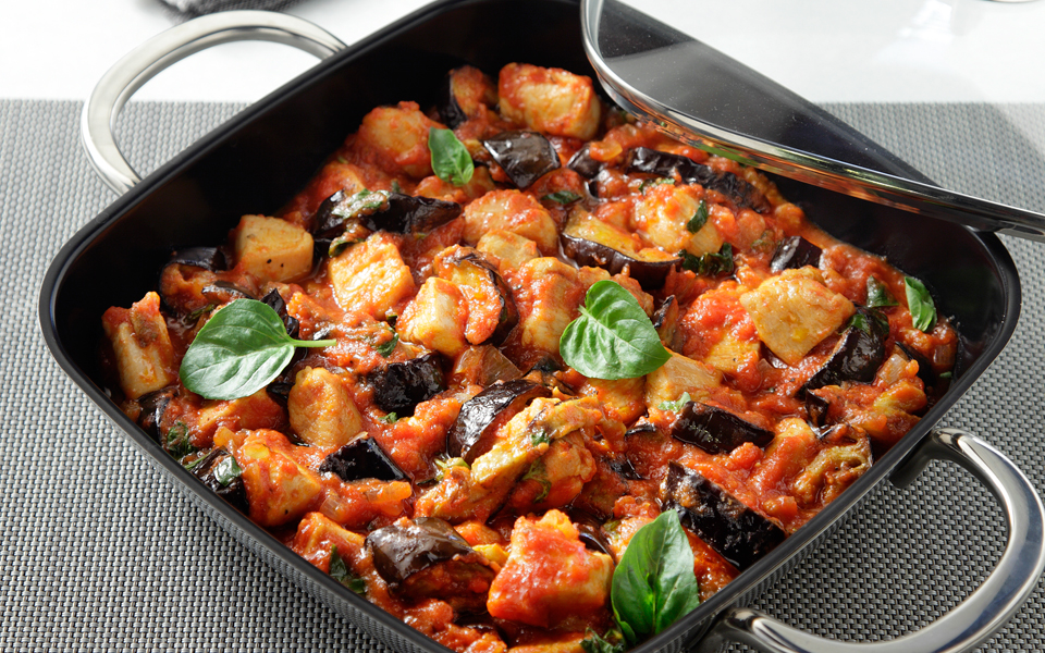 κοτόπουλο-κοκκινιστό-με-μελιτζάνες-κ-2144028