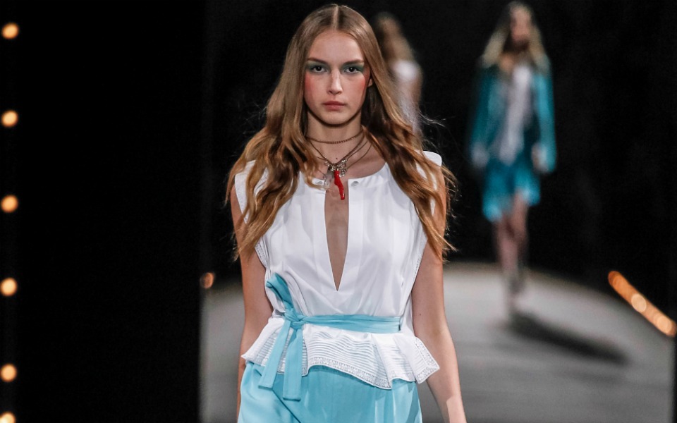 4-καλoκαιρινά-looks-για-να-είστε-στιλάτη-αυτή-2140895