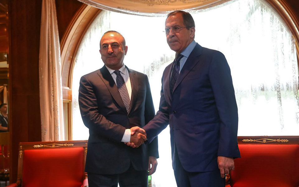 λαβρόφ-τσαβούσογλου-αναγκαία-η-συνε-2140858