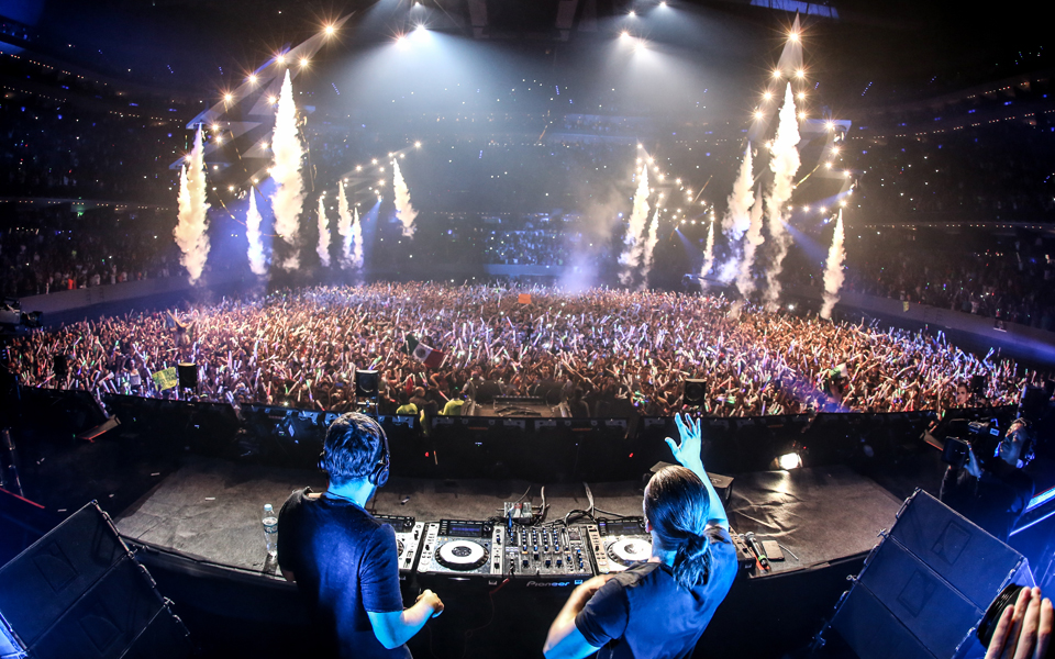 οι-νο-1-dj-στον-κόσμο-μιλούν-ελληνικά-2140859