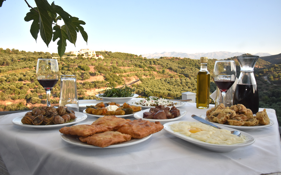 λεβέντης-κρητική-πανδαισία-2143226