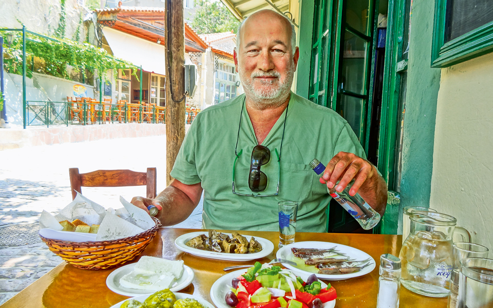 matt-barrett-ιδρυτής-ταξιδιωτικών-sites-για-την-ελλά-2140866