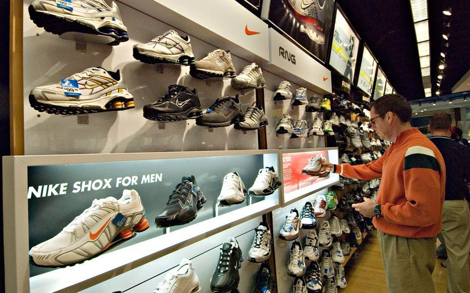 το-τσαλαφούτι-η-nike-και-ο-νίκος-ζαχαριάδη-2142552