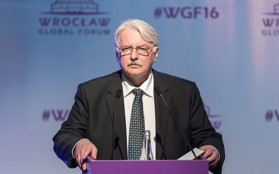 β-βαστσικόφσκι-το-brexit-είναι-μήνυμα-στην-2141030