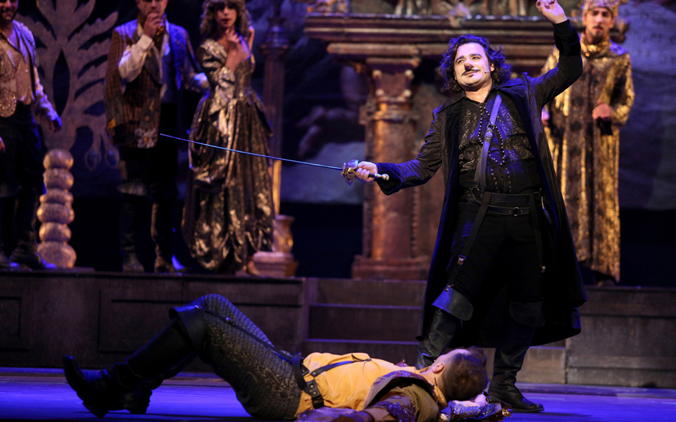 ο-συρανό-στο-φεστιβάλ-μαραθώνα-2016-2143067