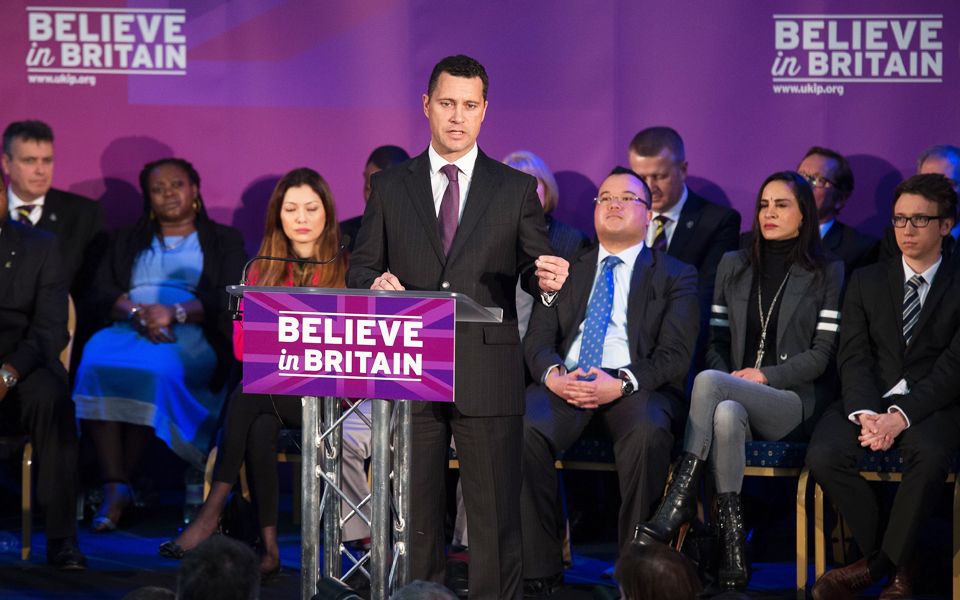 αποκλείστηκε-ο-εκλεκτός-του-φάρατζ-2145339