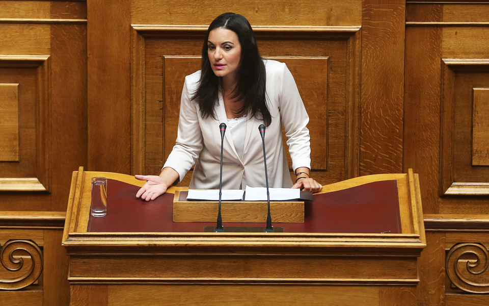 κριτική-στην-τουριστική-υπερφορολόγ-2145600