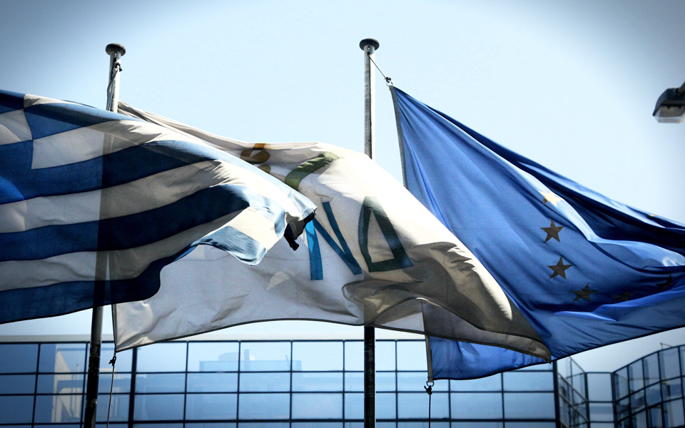 υψηλούς-τόνους-στο-προσφυγικό-υιοθετ-2146489