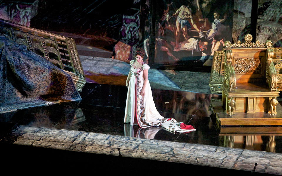 ντανιέλα-ντεσί-η-ευαίσθητη-και-συγκιν-2147546