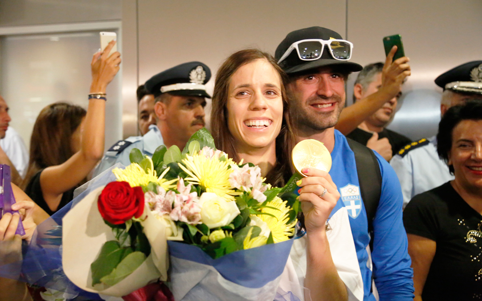 επιστροφή-στεφανίδη-με-βέλη-2147774